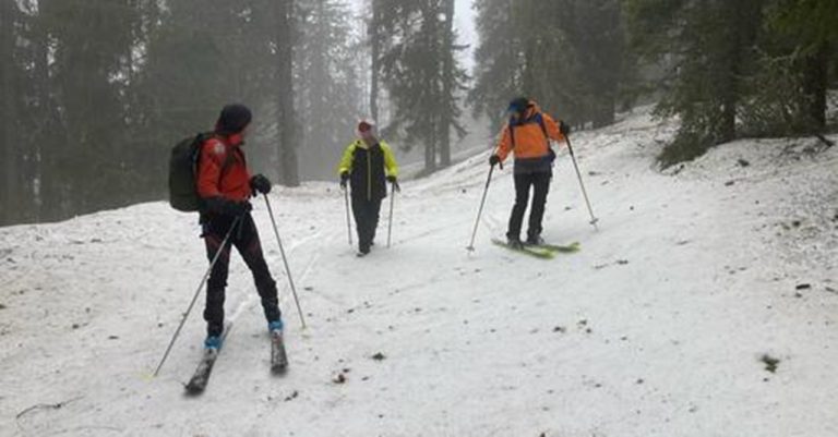 Na Baranci uviazol turista, pomáhali mu horskí záchranári