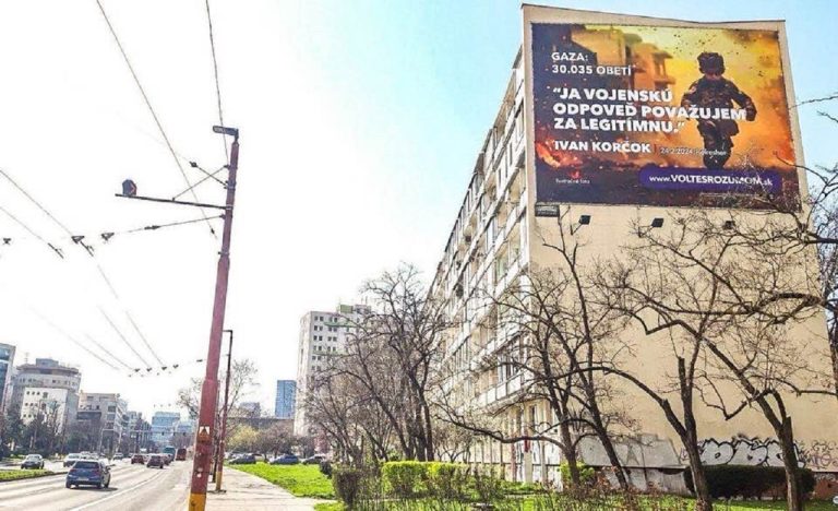 Bilbord na Prievozskej ulici v Bratislave