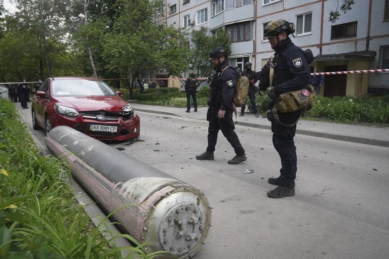 Počet ľudí zranených pri útokoch na centrum Charkova sa zvýšil na 20