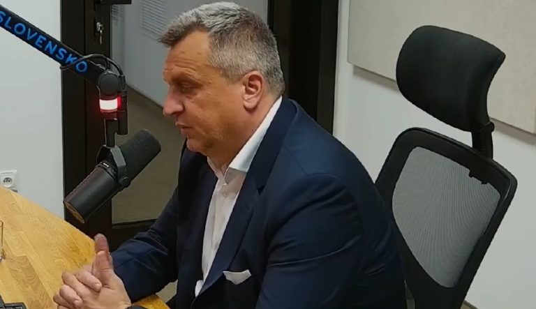 Podpredseda parlamentu a líder SNS Andrej Danko