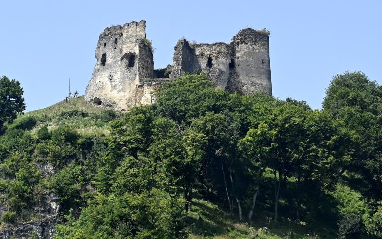 Hrad Čičva