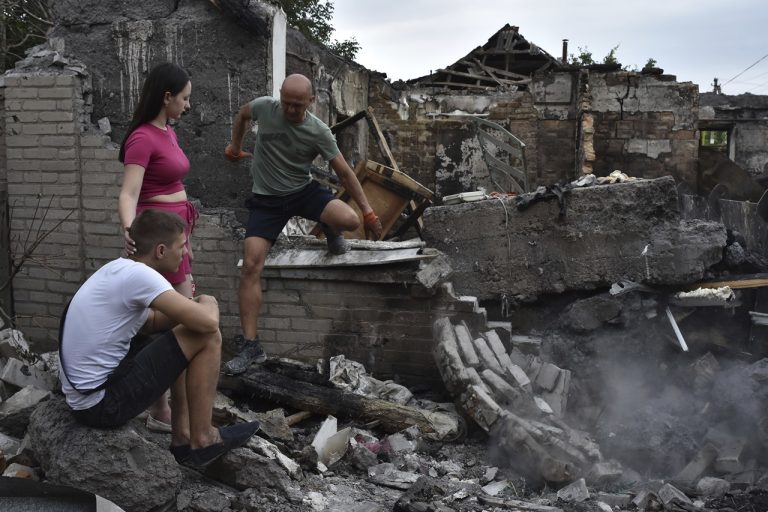 Situácia po ruskom raketovom útoku v Záporoží na juhu Ukrajiny