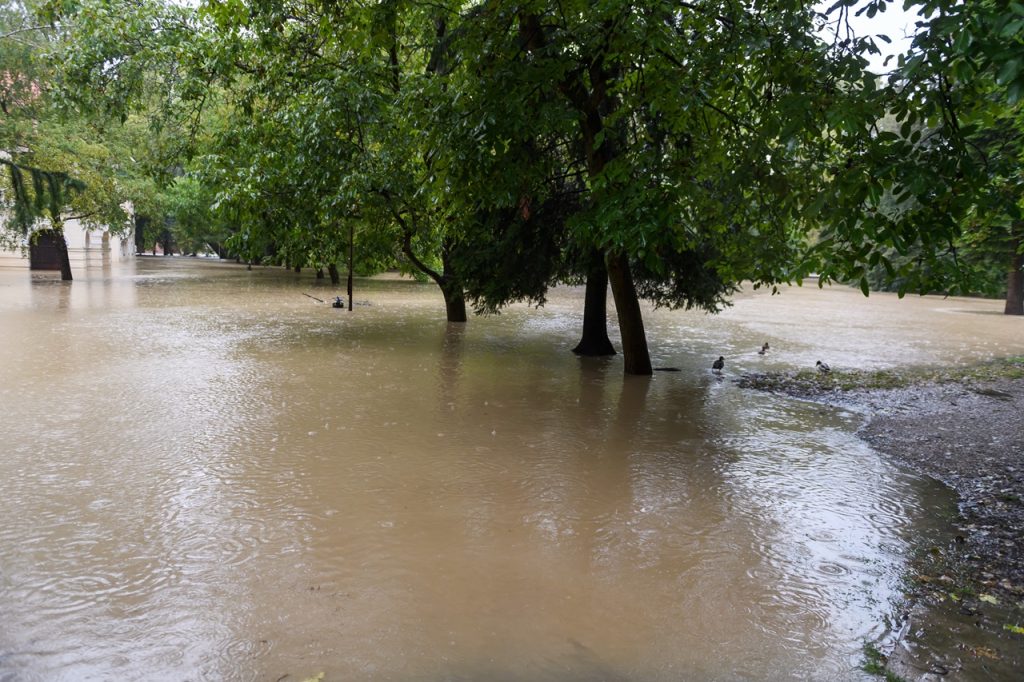 zaplavený kaštieľsky park v Stupave