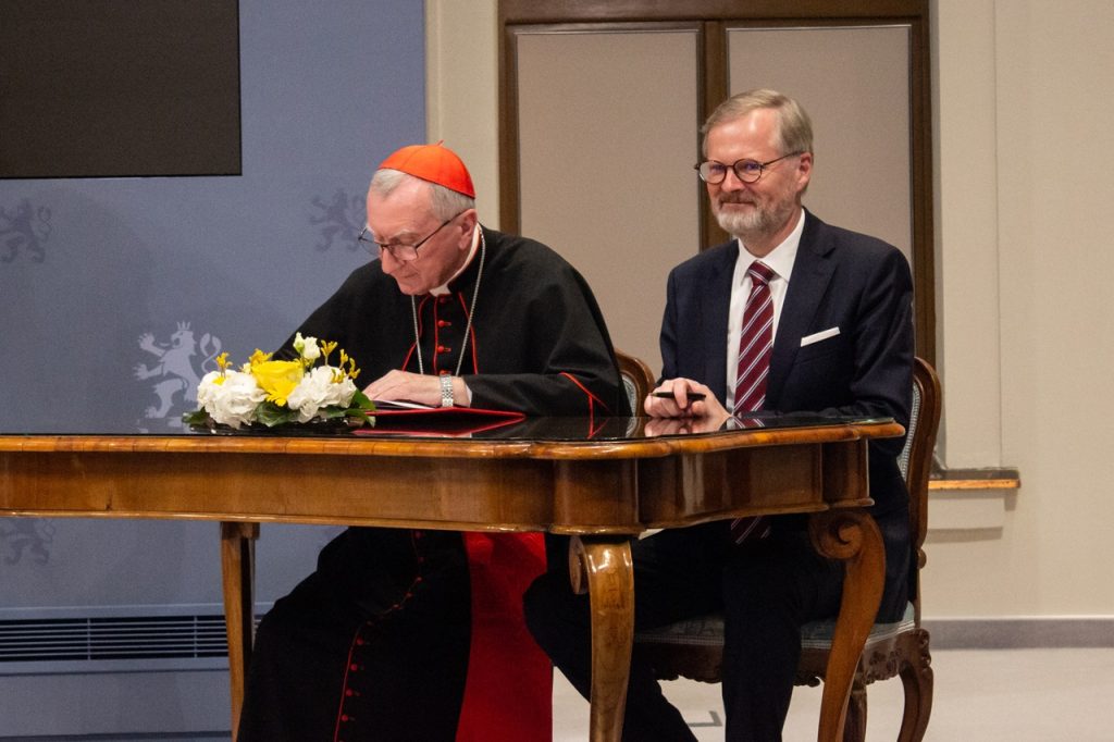 Fiala a kardinál Parolin