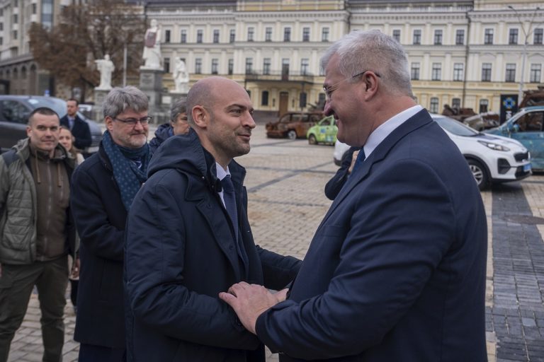 šéf francúzskej diplomacie v Kyjeve