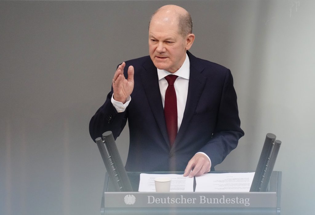 Scholz: Irán riskuje ďalšie vzplanutie konfliktu na Blízkom východe