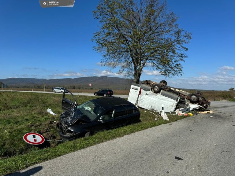 zrážka auto-dodávka