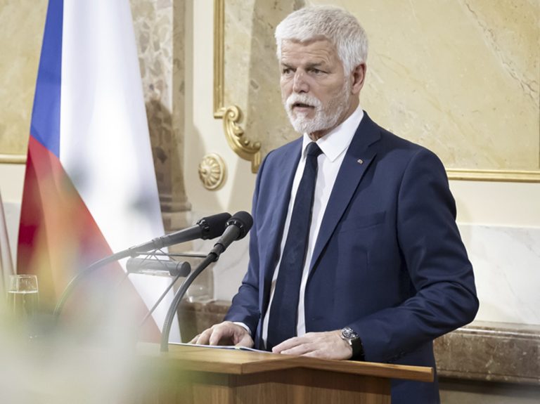 český prezident Petr Pavel pricestoval na návštevu Švajčiarska