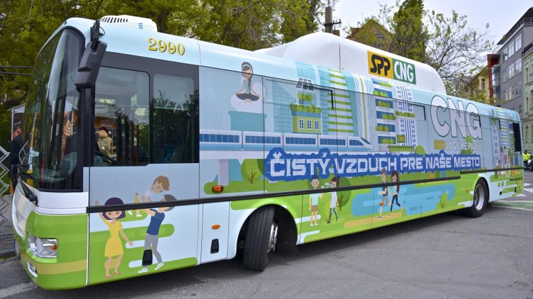 nízkopodlažný autobus SOR NBG 12 s ekologickým pohonom na stlačený zemný plyn (CNG)