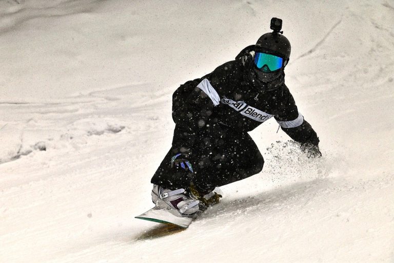 snowboard