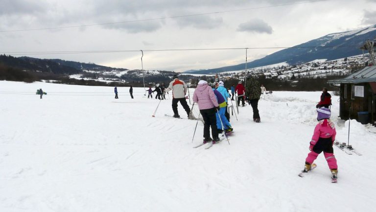 Lyžiari na Muránskej Planine