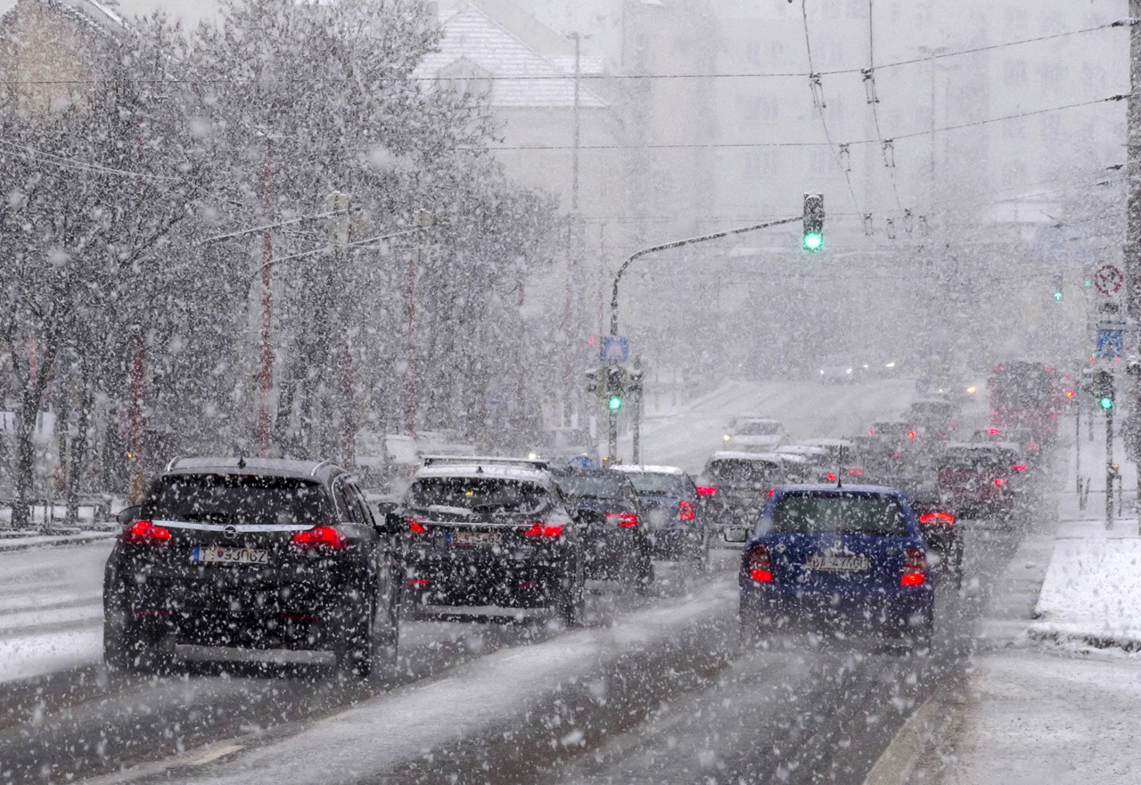 Bratislava počasie sneženie kolóny