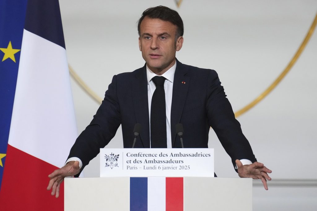 Macron vyzval Ukrajinu na realistické očakávania v súvislosti s územím