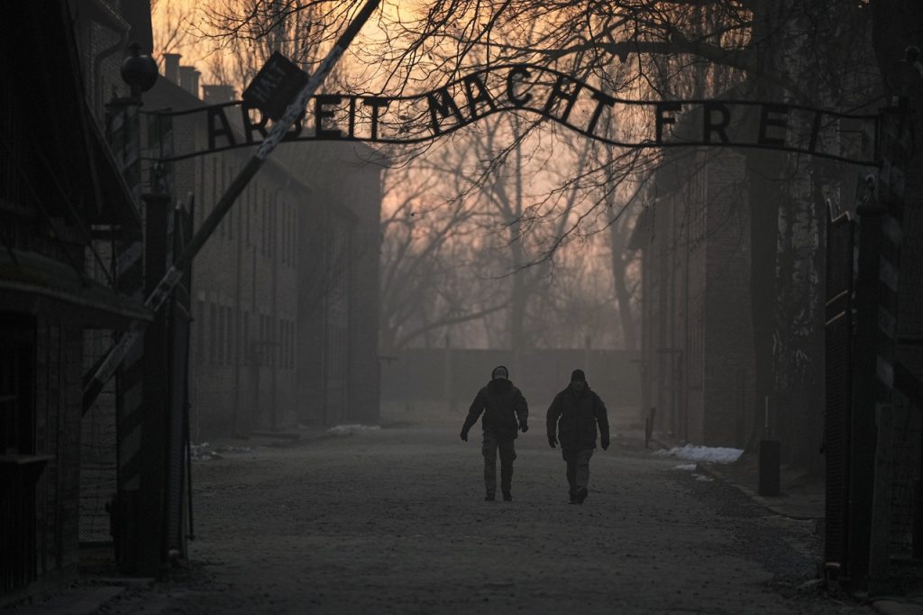 Oslobodenie80: V tábore Auschwitz-Birkenau sa začali pietne akty