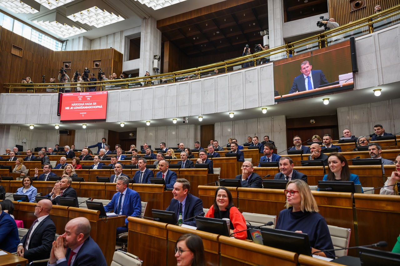 Schôdzu k zdravotníckemu a stavebnému zákonu sa zatiaľ nepodarilo otvoriť