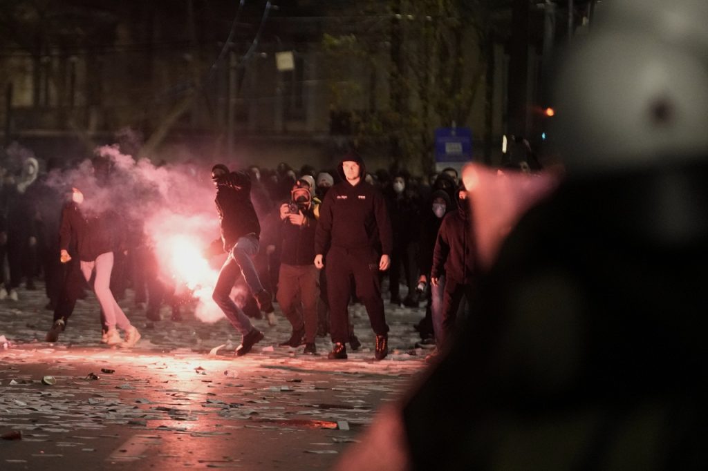 Greece Rail Disaster protesty Grécko Atény vlakové nešťastie odstúpenie vlády